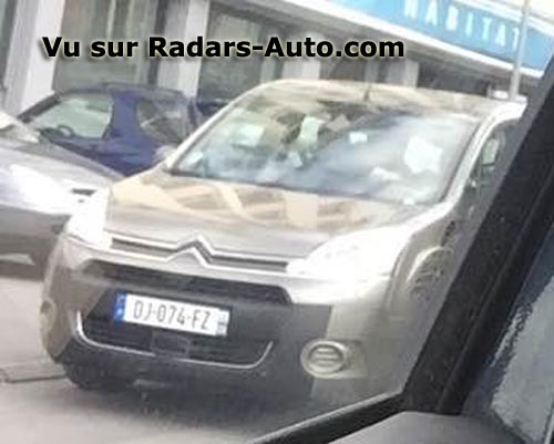 voiture radar DJ-074-FZ