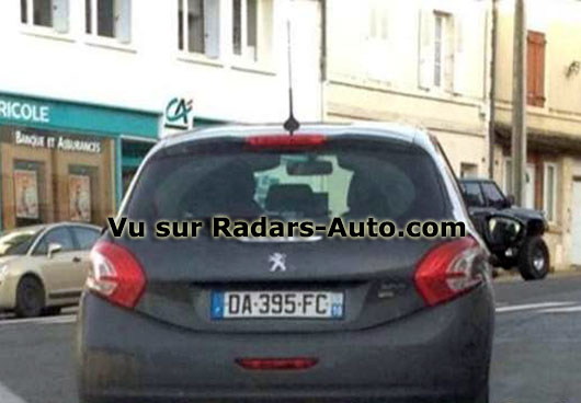 radar mobile DA-395-FC Peugeot 208 berline