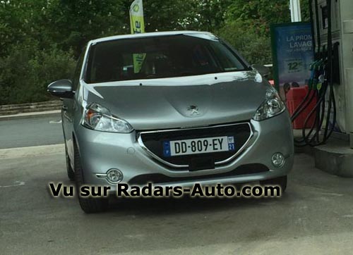 radar mobile DD-809-EY Peugeot 208 berline