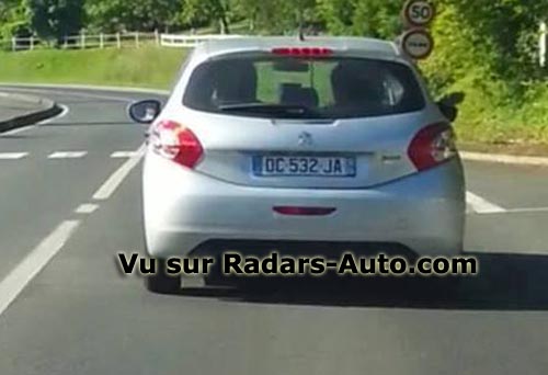 radar mobile DC-532-JA Peugeot 208 berline