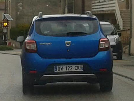 radar mobile DW-122-CK Dacia Sandero Stepway