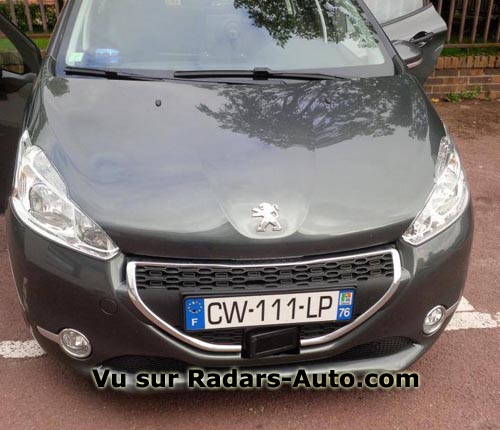 radar mobile CW-111-LP Peugeot 208 berline