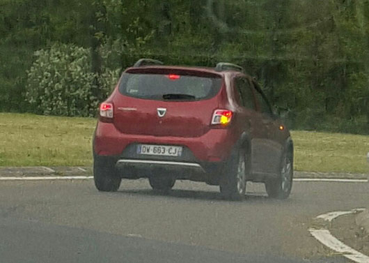 radar mobile DW-663-CJ Dacia Sandero Stepway