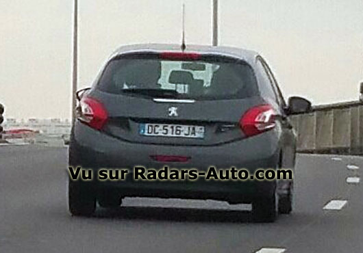 radar mobile DC-516-JA Peugeot 208 berline