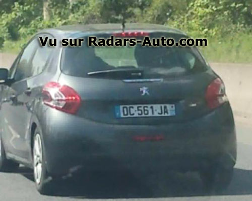 radar mobile DC-561-JA Peugeot 208 berline