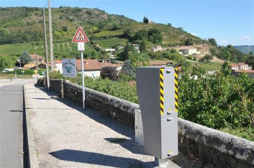 Photo du radar automatique de Saint Etienne de Valoux (D82)