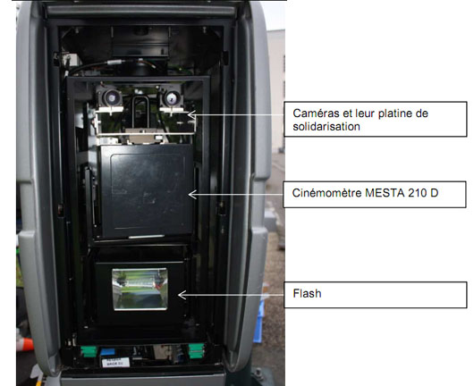 interieur cabine MESTA 210D