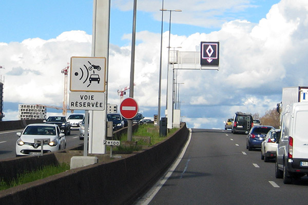 De nouveaux panneaux pour annoncer la prsence de deux nouveaux types de radars