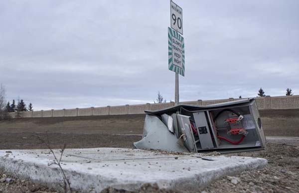 Radar renvers par une voiture