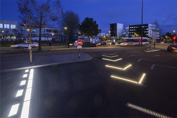 La signalisation au sol lumineuse et dynamique va se rpandre