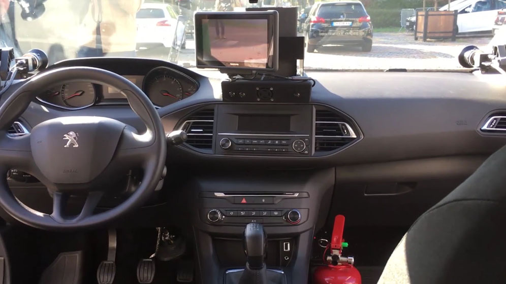 Interieur voiture radar priv