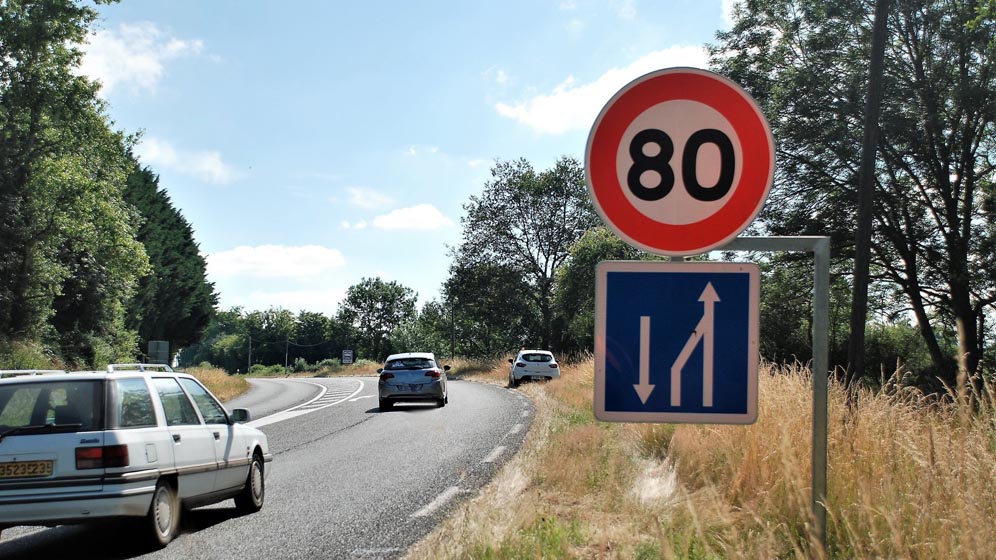 Panneau 80 en fin de crneau de dpassement