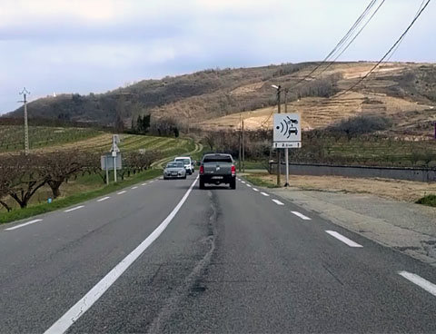 Panneau radar au milieu de nulle part