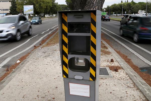 Le radar fixe de l'Avenue Pierre Smard class=