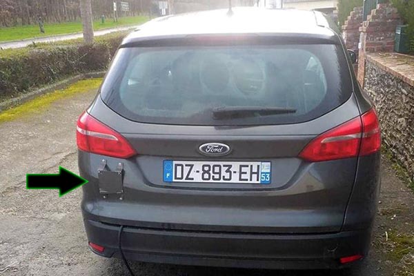 Accroche flash radar sur Ford Focus 3 SW