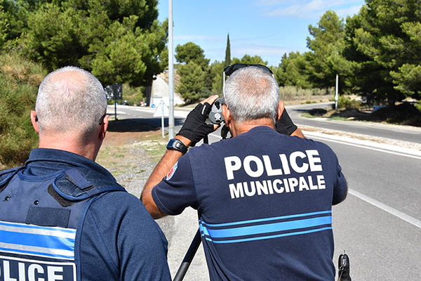 Des policiers municipaux se font voler leur radar