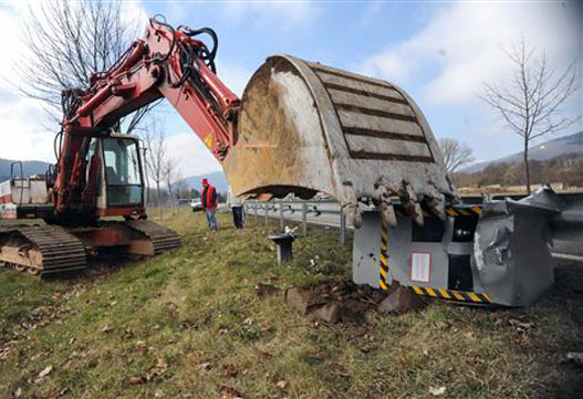 radar arrache  la pelleteuse