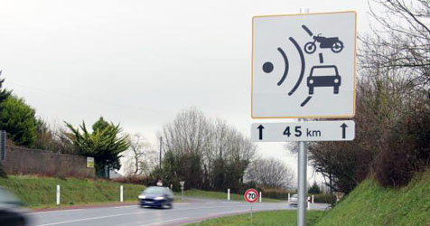 Panneau radar zone leurre entre Coutances et Avranches 