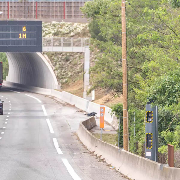 Photo du radar automatique de Les Adrets-de-l'Estrel (A8)