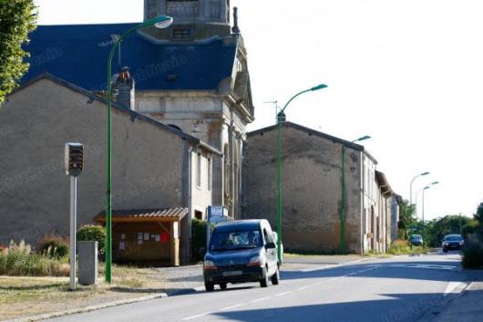 Photo 1 du radar automatique de Fresnes-au-Mont