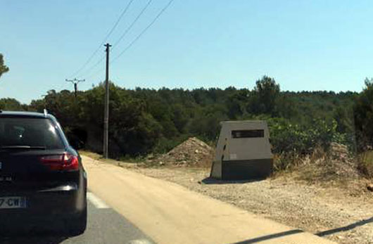 Photo du radar automatique de Cuges-les-Pins (D8N)