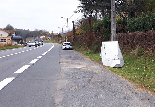 Photo du radar automatique de Porte des Pierres Dores (D338)