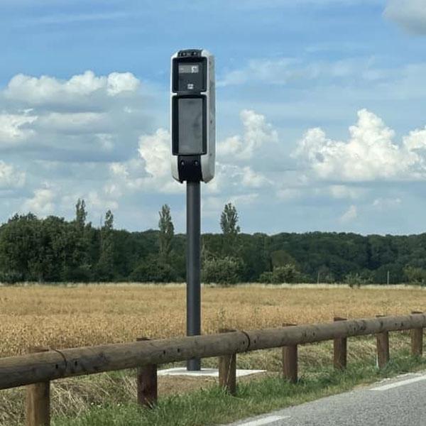 Photo 1 du radar automatique de Magny-les-Hameaux