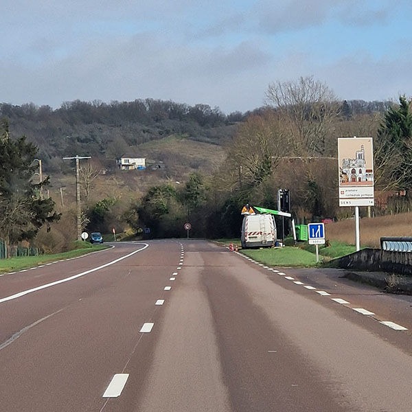 Photo du radar automatique de Villeneuve-sur-Yonne (D606)